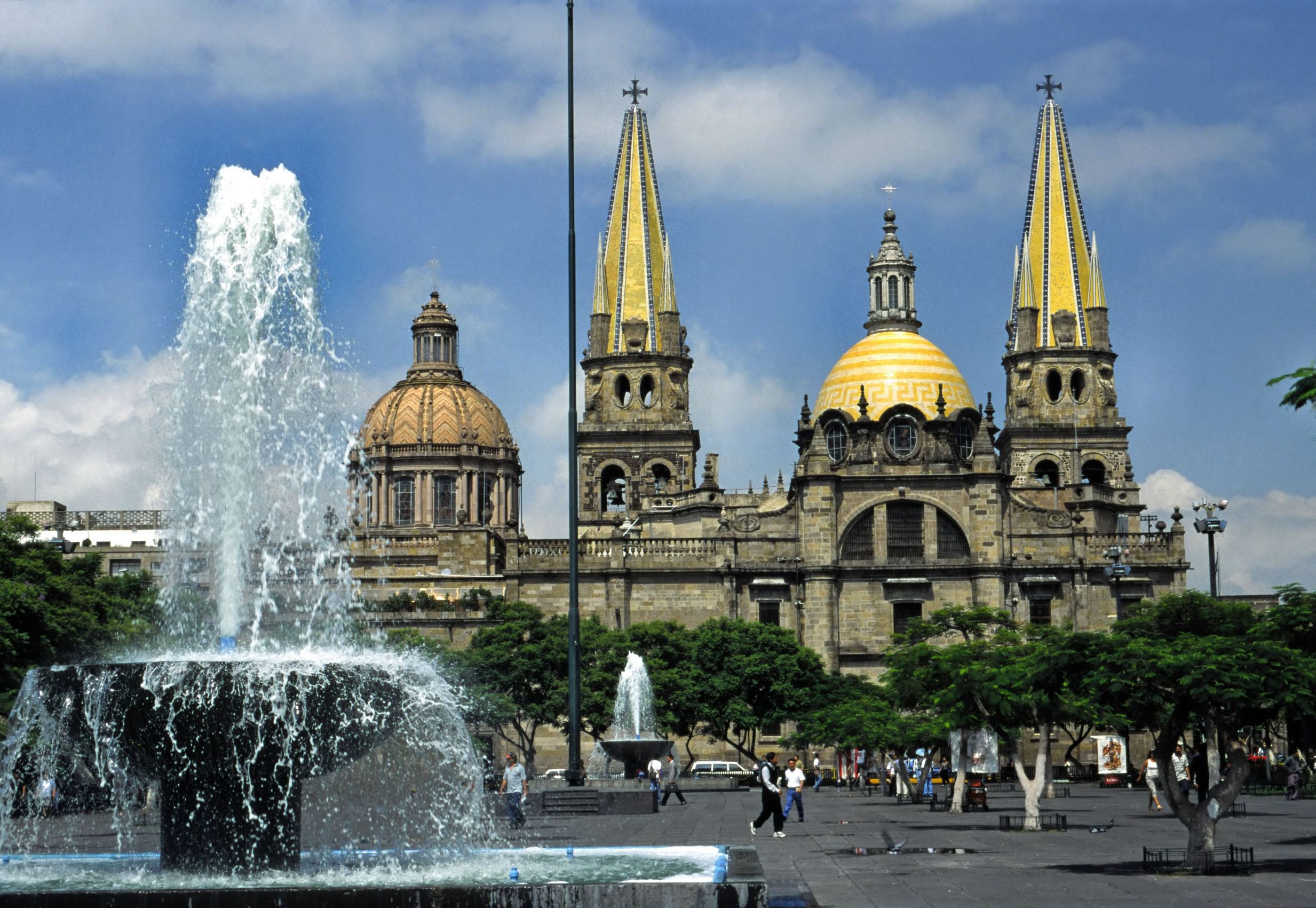 Bon Dimanche Guadalajara-cathedral-mexico